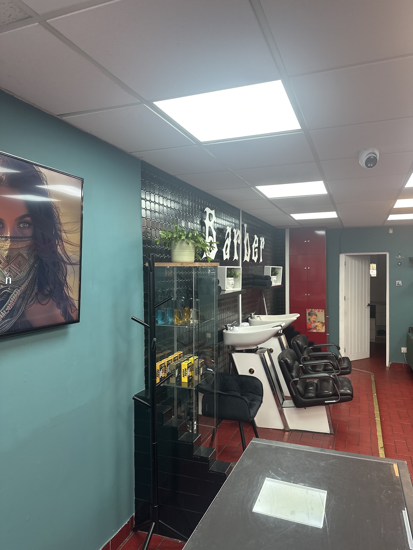 Sana Barber & Hairdresser — photo 3